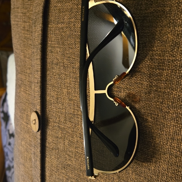 Versace Black Aviator Sunglasses with Metal Frame - Picture 9 of 9